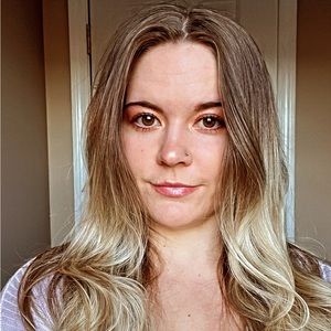 Meet your Posher, Destiny